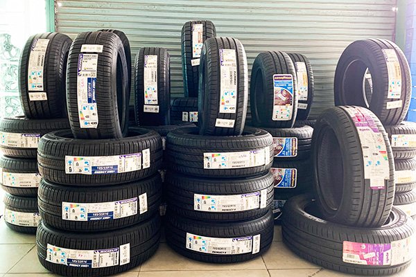 ยาง 3 แถม 1