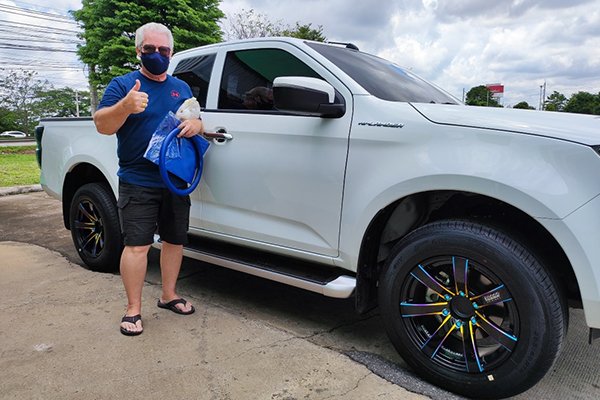 เปลี่ยนแม็กพร้อมยาง