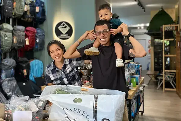 ลูกค้า เป้ Osprey ครอบครัว