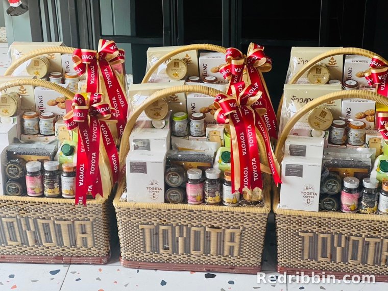 Bulk corporate gift set production by RedRibbin 02