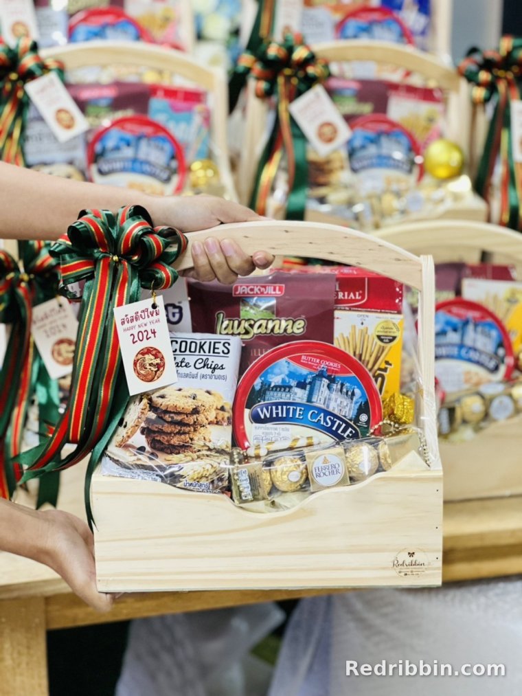 Bulk corporate gift set production by RedRibbin 04