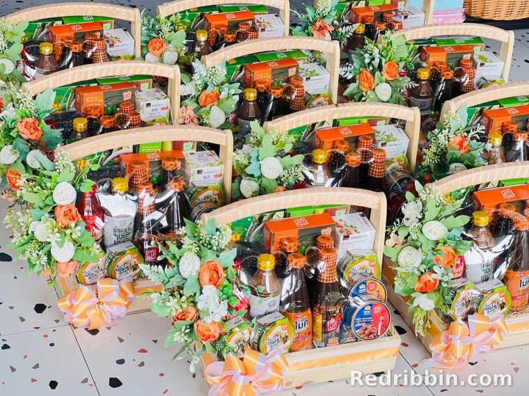 Bulk corporate gift set production by RedRibbin 15