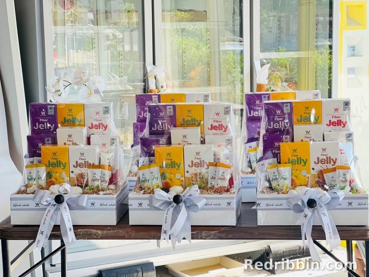 Bulk corporate gift set production by RedRibbin 17