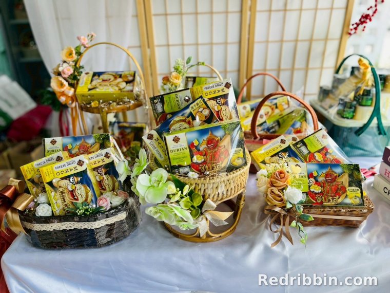 Bulk corporate gift set production by RedRibbin 20