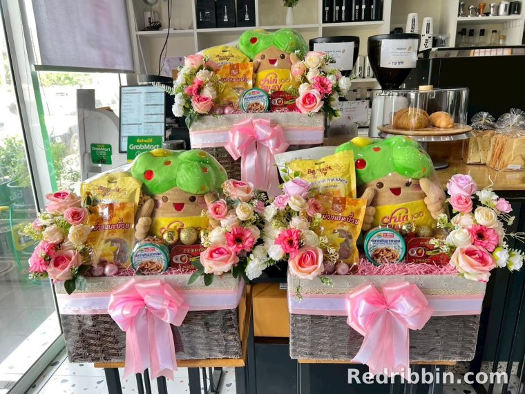 Bulk corporate gift set production by RedRibbin 23