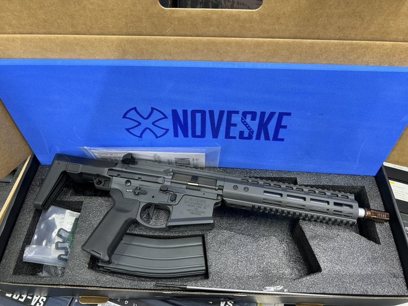 NOVESKE Ghetto Blaster(SG) Double Eagle G102B