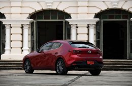 ALL-NEW MAZDA3 ล็อตแรกถึงมือลูกค้าแล้วกว่า 600 คัน