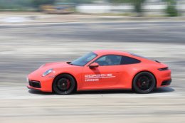 เอเอเอสฯ จัดกิจกรรม Porsche 911 Roadshow 2020 