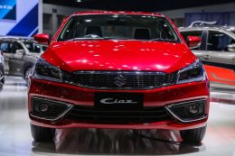 ซูซูกิ อวดโฉมรถหลากรุ่นในงานมอเตอร์โชว์ พร้อมมอบ SUZUKI CARRY Biosafety Mobile Unit ให้หมอแล็บ แพนด้า