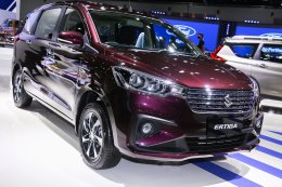 ซูซูกิ อวดโฉมรถหลากรุ่นในงานมอเตอร์โชว์ พร้อมมอบ SUZUKI CARRY Biosafety Mobile Unit ให้หมอแล็บ แพนด้า