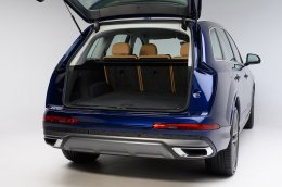 อาวดี้ เผยโฉมสุดยอดพรีเมียมเอสยูวี Q7 ใหม่ และ A6 ใหม่ 