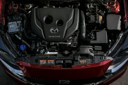 ลองระบบ GVC Plus ใน Mazda 2 ใหม่ ในสนามแข่ง “ช้าง อินเตอร์เนชั่นแนล เซอร์กิต”