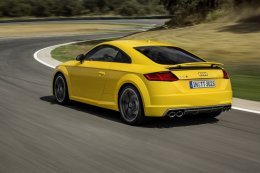 ฉลอง 20 ปี อาวดี้ แจก Audi TTS Coupé