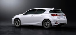 Lexus CT200h ไฮบริดแฮทช์แบค ปรับโฉมใหม่