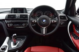 BMW ซีรี่ส์ 7 โฉมใหม่ มาพร้อมเทคโนโลยี iPerformance  และ M Performance