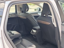 Volvo ES90 