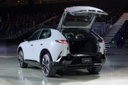 THE ALL-ELECTRIC MAZDA CX-6e 