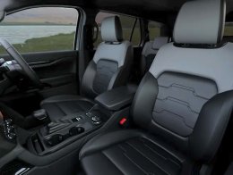 Ford Everest Sport 4x4 ขุมพลัง  2.0 ลิตร เทอร์โบ 10 สปีด... คุ้มไหมกับค่าตัวล้านหก?