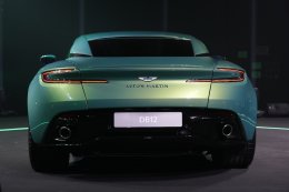 Aston_Martin_DB_12