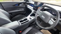 สัมผัส GEELY EX2  แฮทช์แบ็กไฟฟ้า ขับง่าย จอดง่าย ฟังก์ชั่นแน่น
