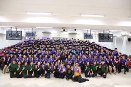 สมเด็จพระเจ้าอยู่หัวมหาวชิราลงกรณบดินทรเทพยวรางกูร ทรงพระกรุณาโปรดเกล้า ฯ ให้สมเด็จพระเทพรัตนราชสุดา ฯ สยามบรมราชกุมารี เสด็จพระราชดำเนินแทนพระองค์ไปพระราชทานปริญญาบัตรแก่ผู้สำเร็จการศึกษาจากมหาวิทยาลัยพะเยา ประจำปีการศึกษา 255