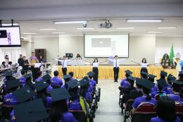 สมเด็จพระเจ้าอยู่หัวมหาวชิราลงกรณบดินทรเทพยวรางกูร ทรงพระกรุณาโปรดเกล้า ฯ ให้สมเด็จพระเทพรัตนราชสุดา ฯ สยามบรมราชกุมารี เสด็จพระราชดำเนินแทนพระองค์ไปพระราชทานปริญญาบัตรแก่ผู้สำเร็จการศึกษาจากมหาวิทยาลัยพะเยา ประจำปีการศึกษา 255