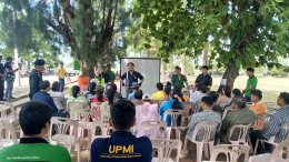 คณะเกษตรศาสตร์และทรัพยากรธรรมชาติ ม.พะเยา ร่วมกับสำนักงานเกษตรจังหวัดพะเยา และสำนักงานเกษตรอำเภอ ดำเนินโครงการรณรงค์สร้างการรับรู้มาตรการป้องกันและควบคุมการระบาดหนอนกระทู้ข้าวโพดลายจุด