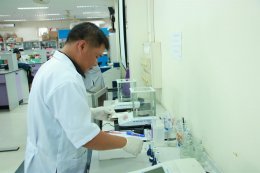 คณะเกษตรศาสตร์และทรัพยากรธรรมชาติ ม.พะเยา จัดโครงการอบรมทักษะการใช้เครื่องมือและการเตรียมสารเคมีในห้องปฏิบัติการ ประจำปี 2562