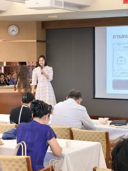 พญ.เพชรไพลิน พงษ์บริบูรณ์ ร่วมเป็นวิทยากรพิเศษในงานเสวนา "เพิ่มคุณภาพ เพิ่มพูนธุรกิจ" โดยชมรมบัวหลวงเอสเอ็มอี