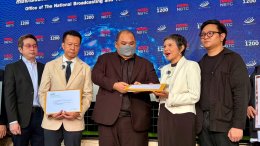 สภาผู้บริโภค - สมาคมทีวีดิจิตอลฯ ยื่นสำนักงาน กสทช. แจ้ง นพ.สรณ หยุดปฏิบัติหน้าที่ตามคำสั่งศาล 