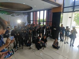 ตัวแทนสมาคมโทรทัศน์ระบบดิจิตอลฯยื่นหนังสือแก่ประธานกสทช.