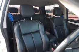 ISUZU D-MAX CAB4 NEW  HI-LANDER1.9 Ddi Z PRESTGE NAVI AB/ABS ปี 2016 ราคา669,000บาท