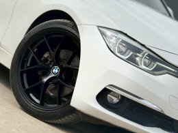 BMW 320D 2.0 F30 ICONIC  ปี 2016 ราคา 859,000 บาท