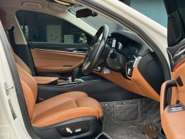 BMW 520D 2.0 SPORT AT (AB/ABS) ปี2017 ราคา 1,190,000 บาท