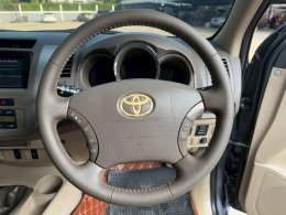 TOYOTA FORTUNER 3.0 V 4WD ปี2005 ราคา 299,000 บาท