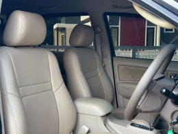 TOYOTA FORTUNER 3.0 V 4WD ปี2005 ราคา 299,000 บาท