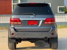 TOYOTA FORTUNER 3.0 V 4WD ปี2005 ราคา 299,000 บาท