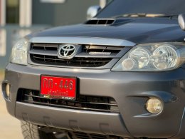 TOYOTA FORTUNER 3.0 V 4WD ปี2005 ราคา 299,000 บาท