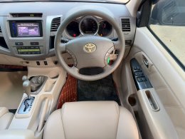 TOYOTA FORTUNER 3.0 V 4WD ปี2005 ราคา 299,000 บาท