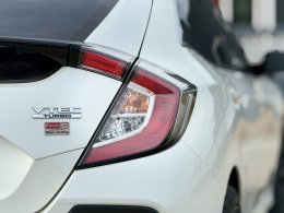 HONDA CIVIC FK 1.5 TURBO ปี2017 ราคา 729,000 บาท.