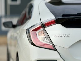HONDA CIVIC FK 1.5 TURBO ปี2017 ราคา 729,000 บาท.