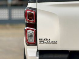 D-MAX CAB 4 1.9 HI-LANDER Z MT 1.9  ปี2020 ราคา 599000 บาท 