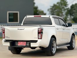 D-MAX CAB 4 1.9 HI-LANDER Z MT 1.9  ปี2020 ราคา 599000 บาท 