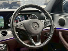 Mercedes-Benz E350e Exclusive Plug-in Hybridปี 2017 ราคา 899,000 บาท 