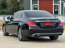 Mercedes-Benz E350e Exclusive Plug-in Hybridปี 2017 ราคา 899,000 บาท 