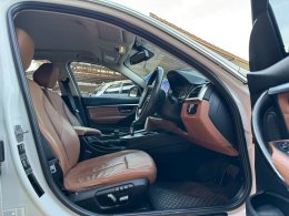 BMW 320D 2.0 F30 ICONIC  ปี 2016 ราคา 859,000 บาท
