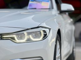 BMW 320D 2.0 F30 ICONIC  ปี 2016 ราคา 859,000 บาท