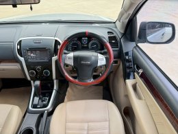 ISUZU MU-X 1.9 AT (DVD) AT ปี 2018 ราคา 769000 บาท 