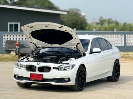 BMW 320D 2.0 F30 ICONIC  ปี 2016 ราคา 859,000 บาท 