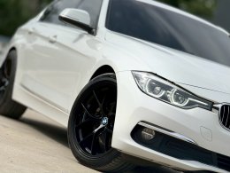BMW 320D 2.0 F30 ICONIC  ปี 2016 ราคา 859,000 บาท 